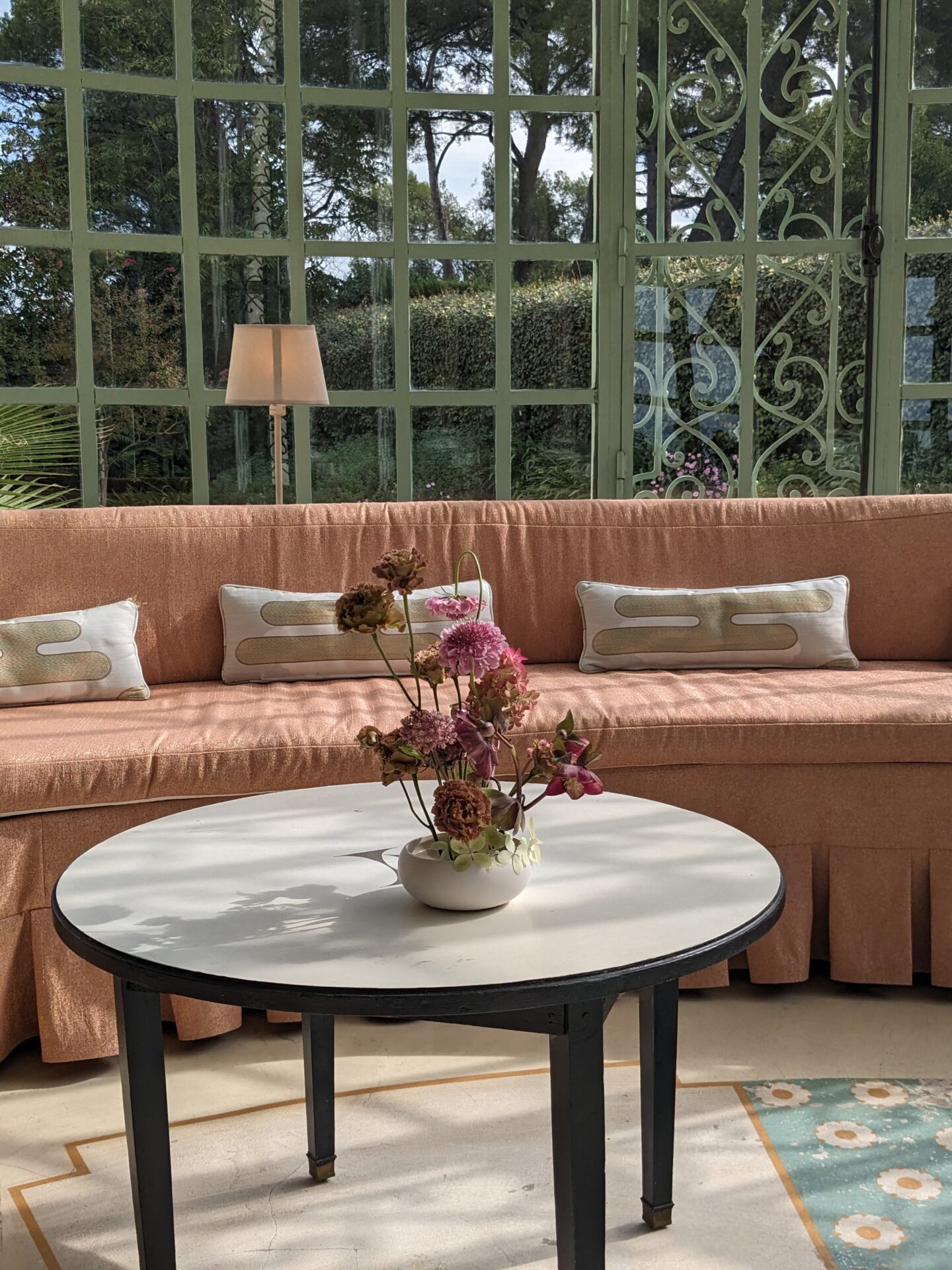 Floral styling for a garden party on the French Riviera