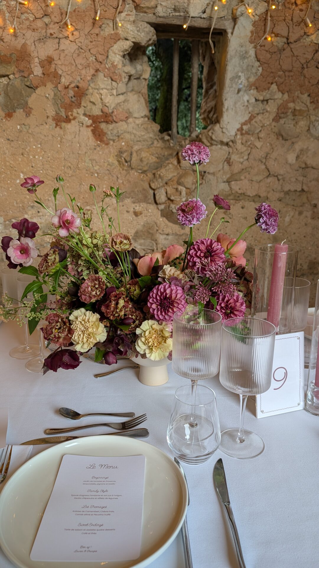 Floral detail for a holiday table setting